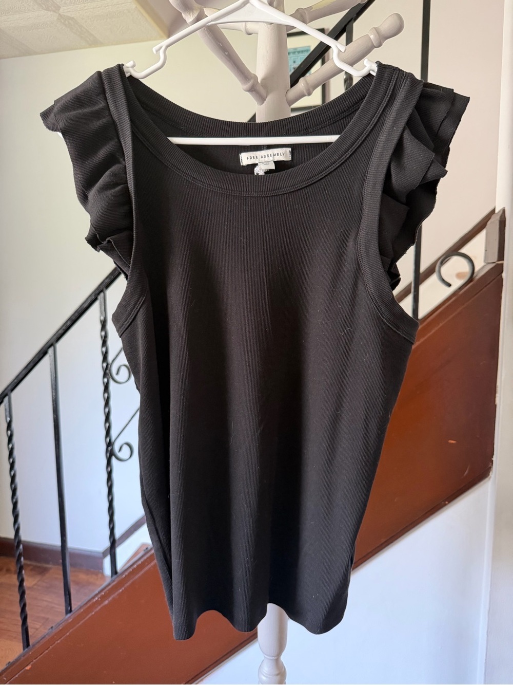 Free Assembly Ruffle Tank Top - Picture 4 of 6